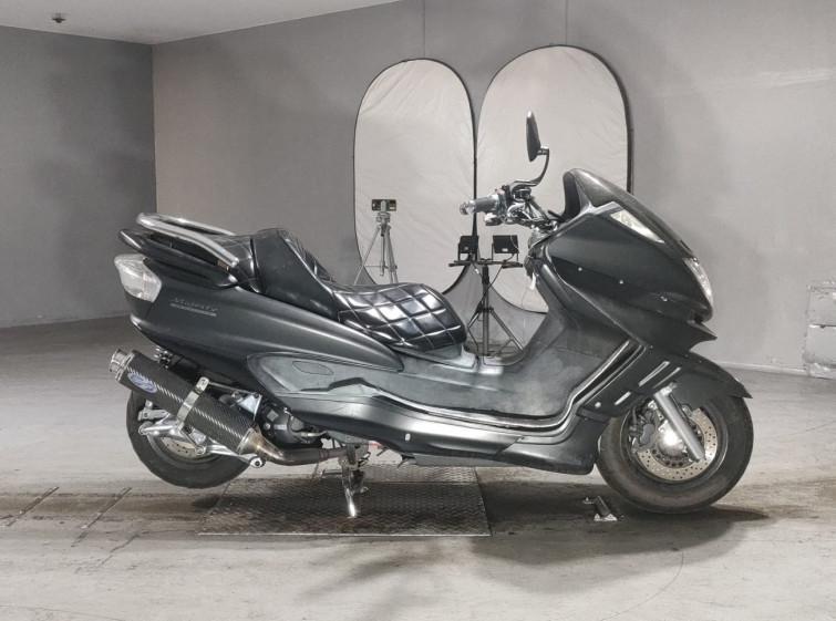 Мотоцикл Yamaha MAJESTY 250C