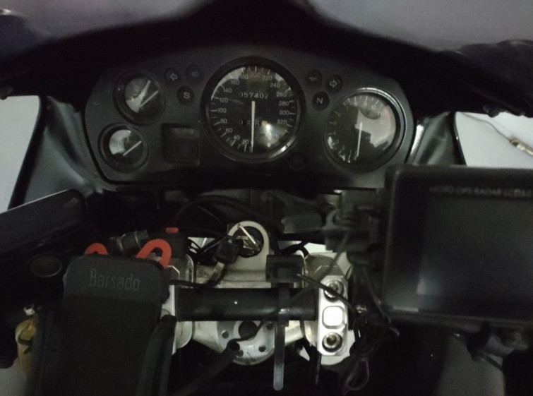 Мотоцикл Honda CBR1100XX BLACKBIRD с пробегом 57402 km