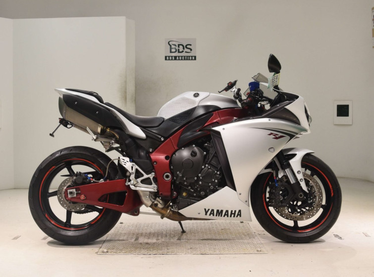 Мотоцикл Yamaha YZF-R1 с пробегом 55954 km