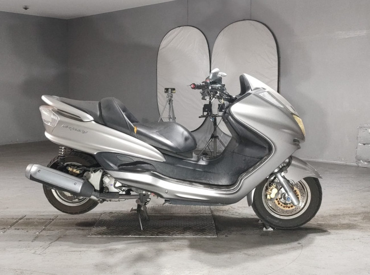 Мотоцикл Yamaha MAJESTY 250 с пробегом 27275 km