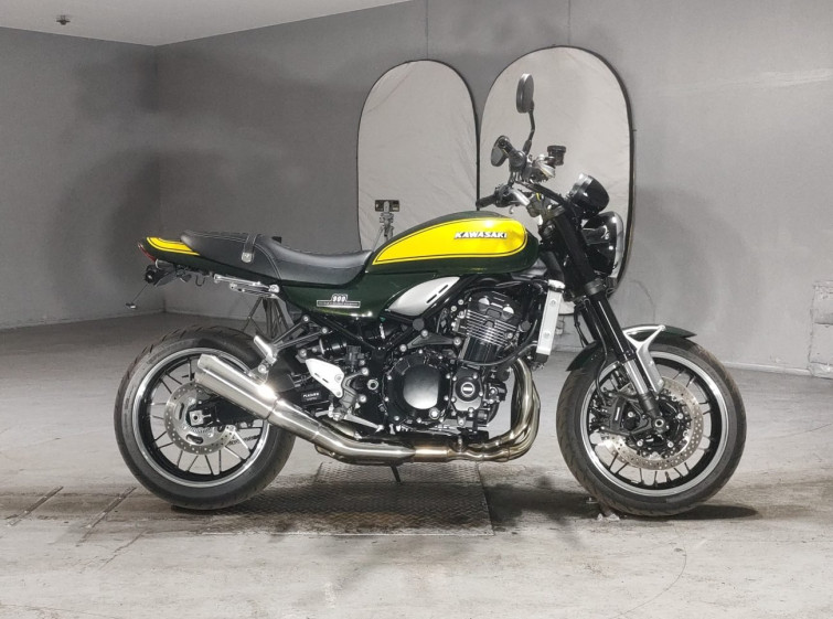 Мотоцикл Kawasaki Z900RS с пробегом 3028 km