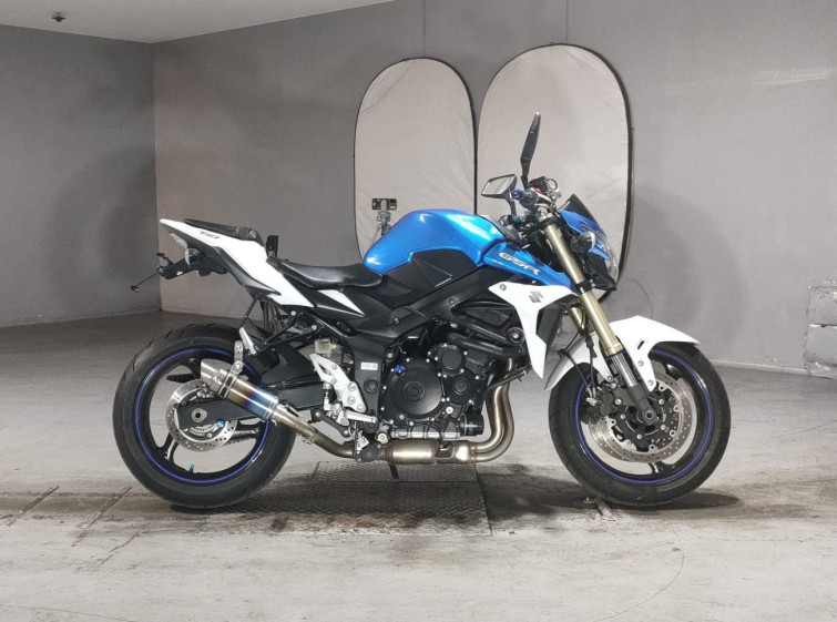 Мотоцикл Suzuki GSR750 з пробігом 28790 km