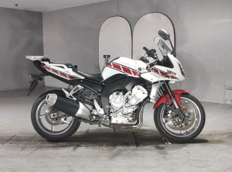 Мотоцикл Yamaha FZ1 FAZER с пробегом 39681 km