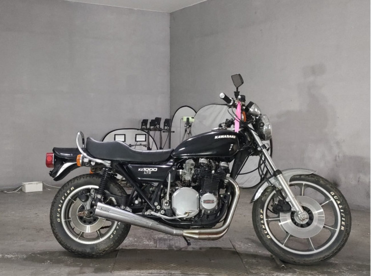 Мотоцикл Kawasaki Z1000LTD з пробігом 13348 m