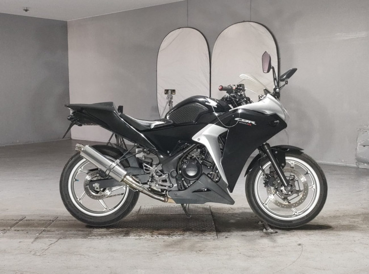 Мотоцикл Honda CBR250R с пробегом 37158 km