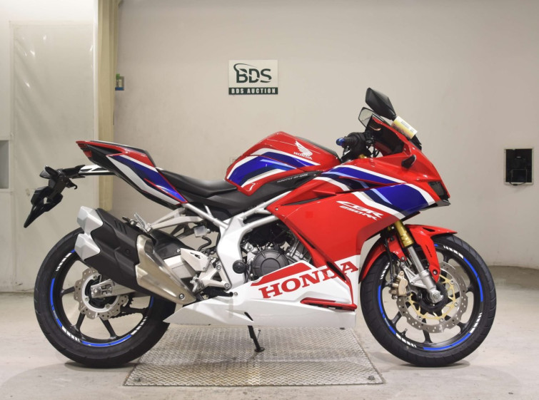 Мотоцикл Honda CBR250RRA з пробігом 11562 km