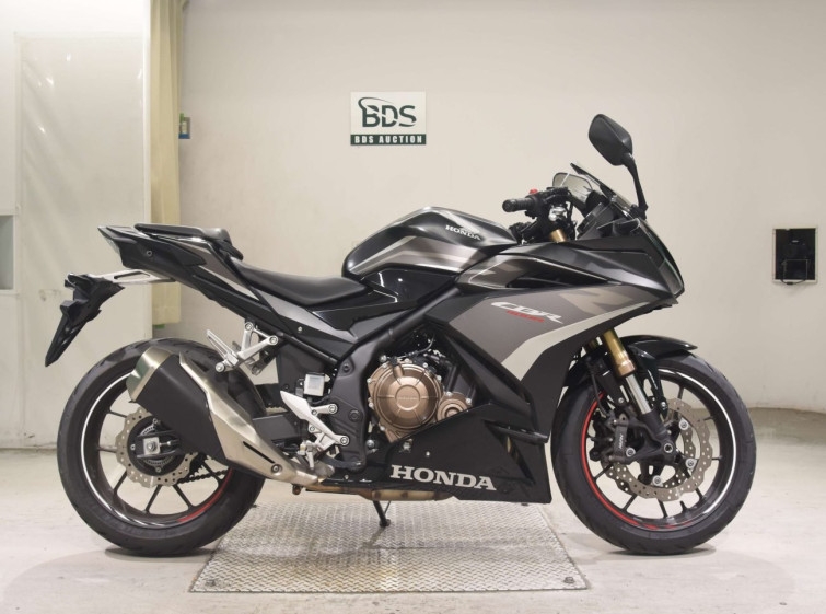 Мотоцикл Honda CBR400R з пробігом 26584 km