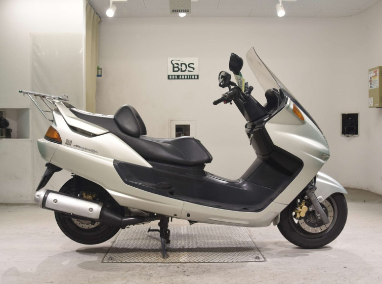 Мотоцикл Yamaha MAJESTY 250A с пробегом 22272 km