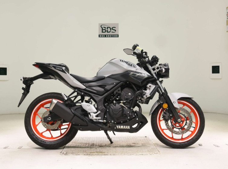 Мотоцикл Yamaha MT-03 с пробегом 3988 km