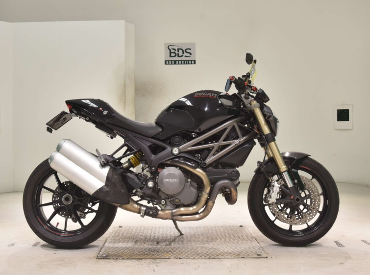 Мотоцикл Ducati MONSTER 1100EVO з пробігом 16197 km