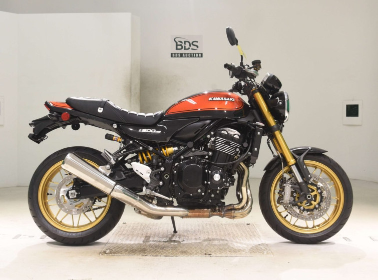 Мотоцикл Kawasaki Z900RS с пробегом 3156 km