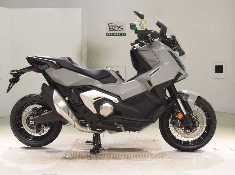 Мотоцикл Honda X-ADV750-2 з пробігом 4 km