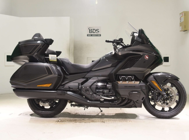 Мотоцикл Honda GL1800 TOUR D с пробегом 13 km