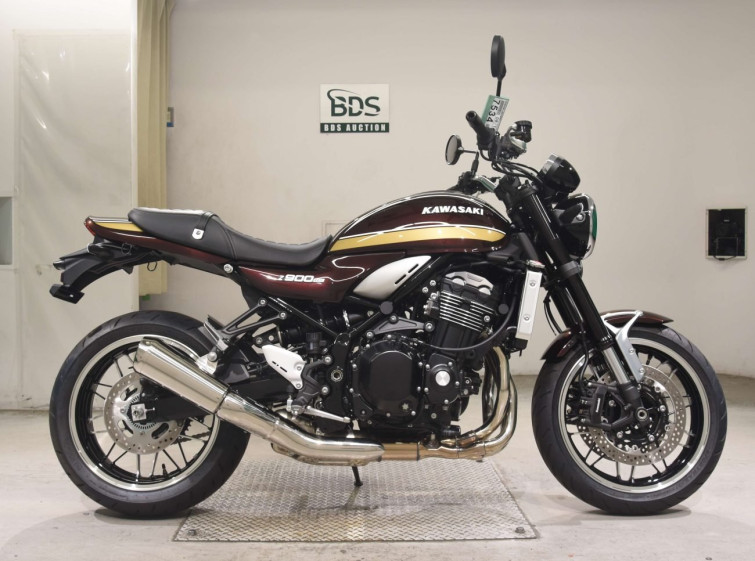 Мотоцикл Kawasaki Z900RS с пробегом 1470 km