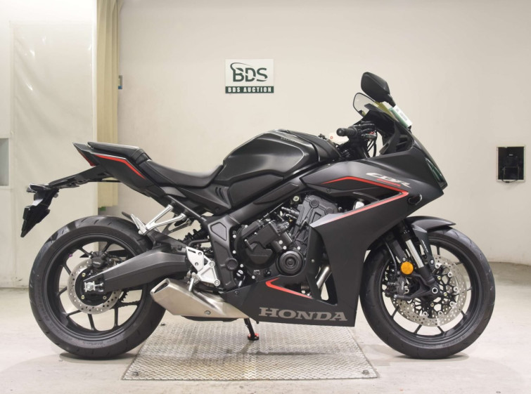 Мотоцикл Honda CBR650R с пробегом 55 km