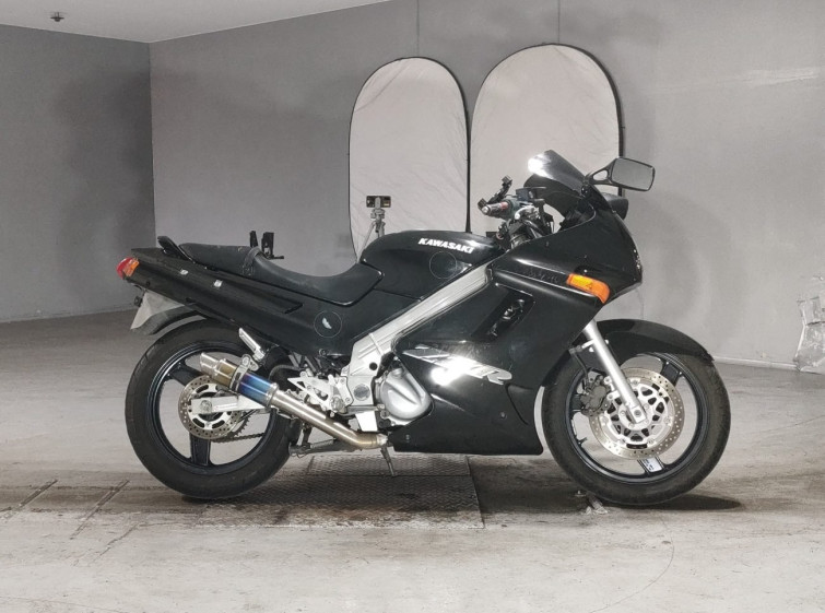 Мотоцикл Kawasaki ZZ-R250 с пробегом 46951 km