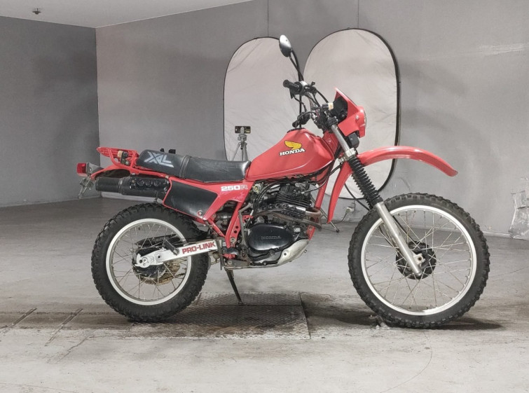Мотоцикл Honda XL250R з пробігом 14135 km