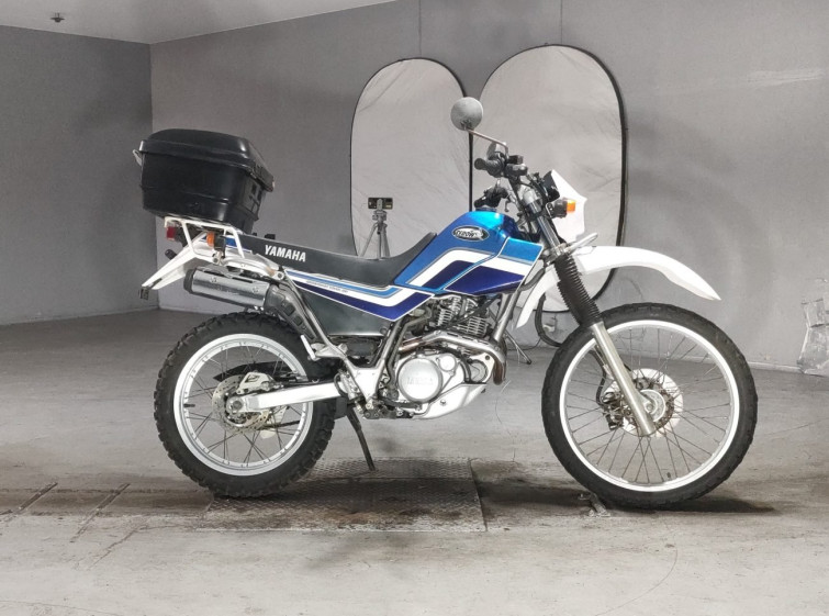 Мотоцикл Yamaha SEROW XT225 с пробегом 8895 km