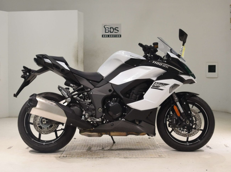 Мотоцикл Kawasaki NINJA1100SX с пробегом 382 km