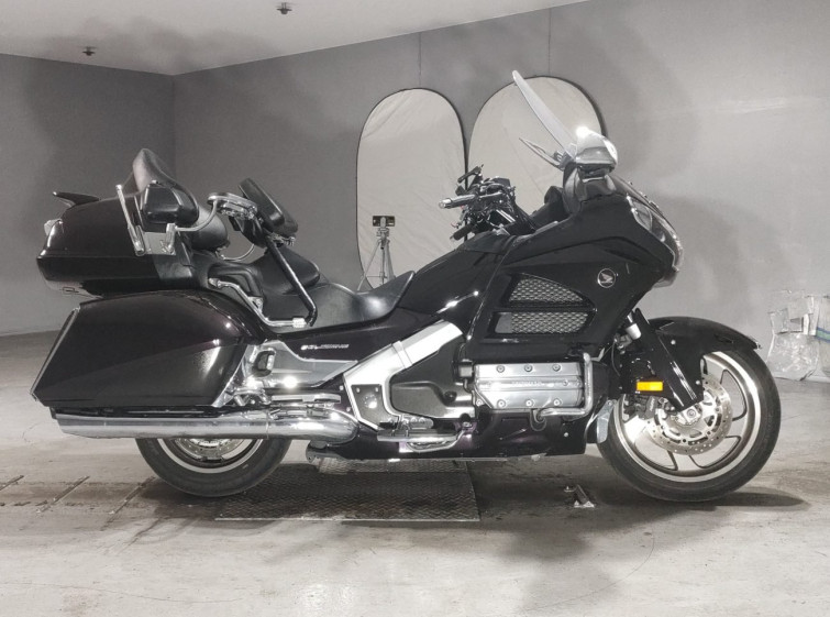 Мотоцикл Honda GL1800 с пробегом 42582 km