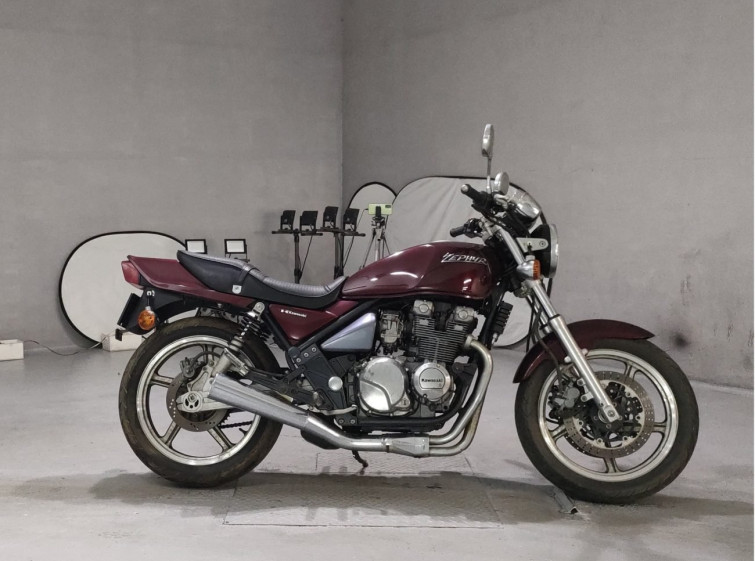 Мотоцикл Kawasaki ZEFAR 400 з пробігом 8042 km