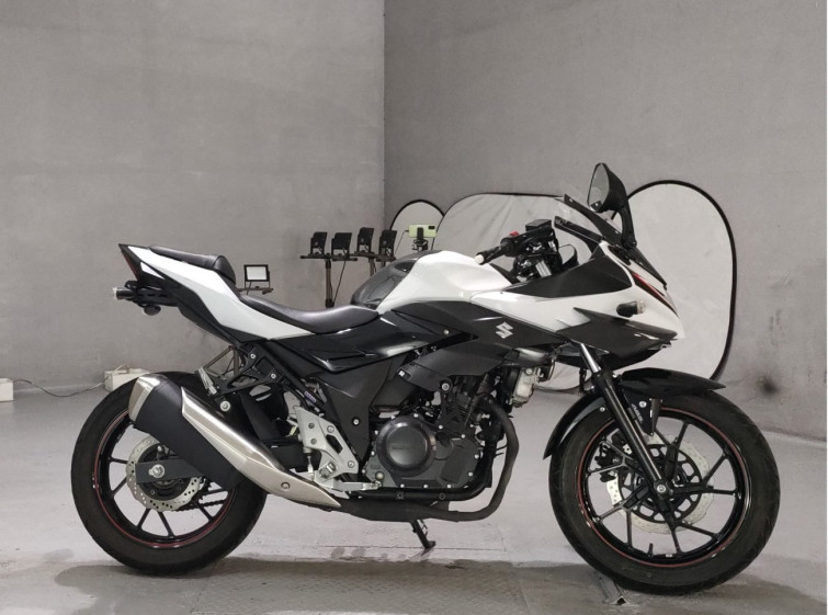 Мотоцикл Suzuki GSX250R с пробегом 15108 km
