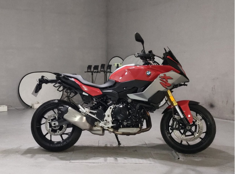 Мотоцикл BMW F900XR