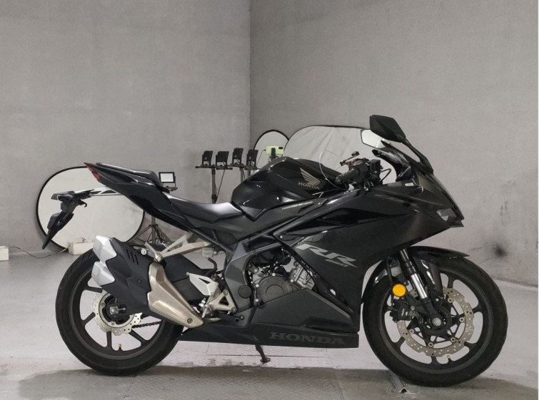 Мотоцикл Honda CBR250RR з пробігом 43497 km