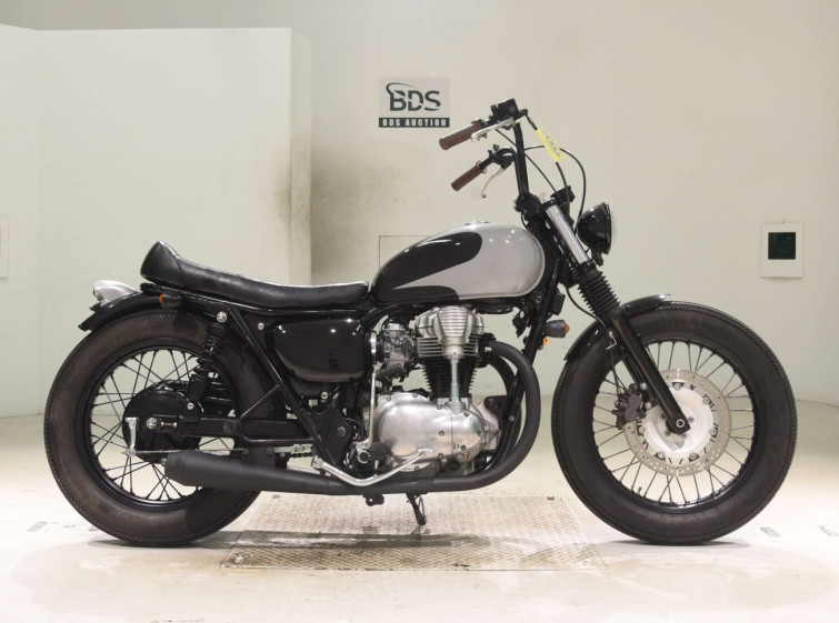 Мотоцикл Kawasaki W650 с пробегом 10111 km