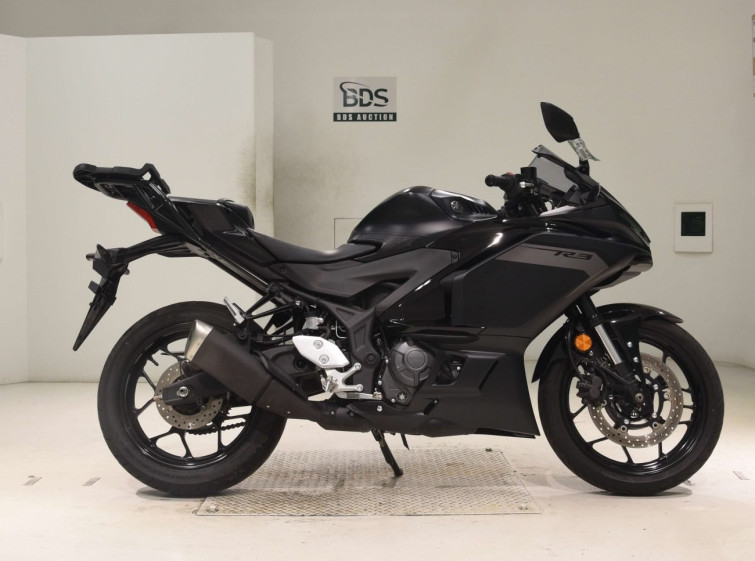 Мотоцикл Yamaha YZF-R3 з пробігом 13055 km