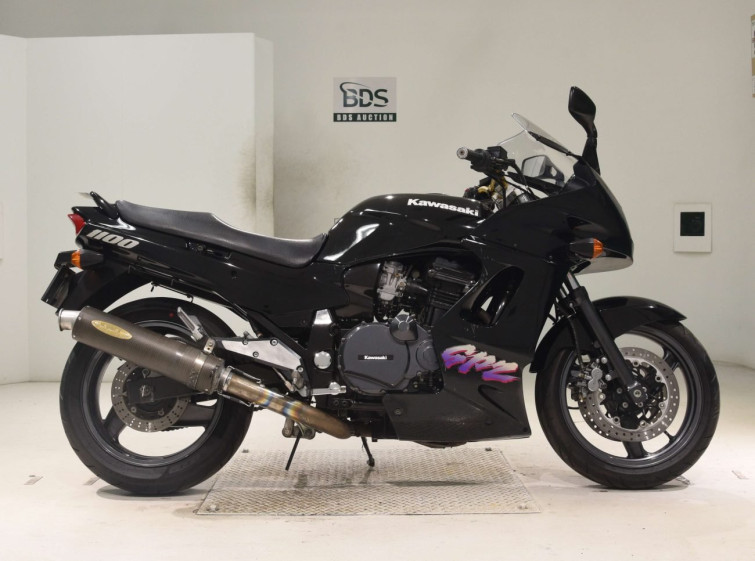 Мотоцикл Kawasaki GPZ1100 з пробігом 25892 km