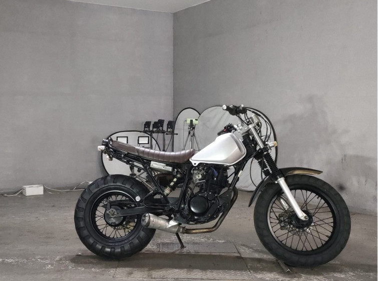 Мотоцикл Yamaha TW200 с пробегом 43071 km