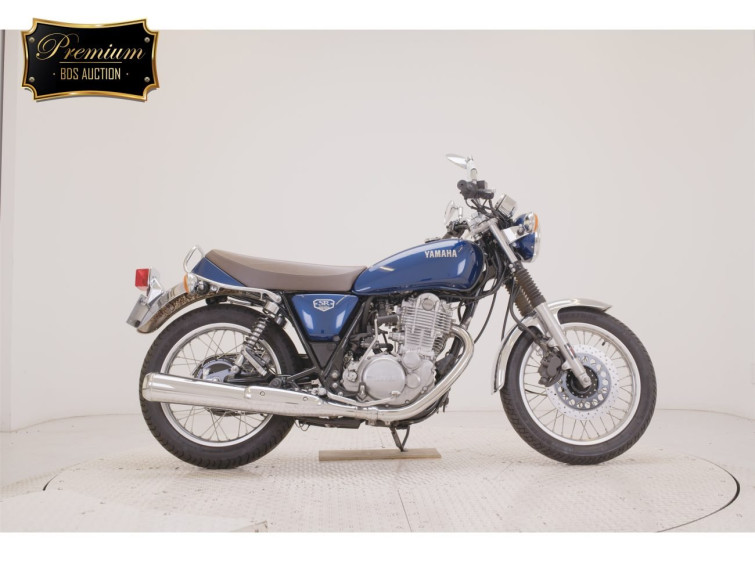 Мотоцикл Yamaha SR400 с пробегом 3123 km