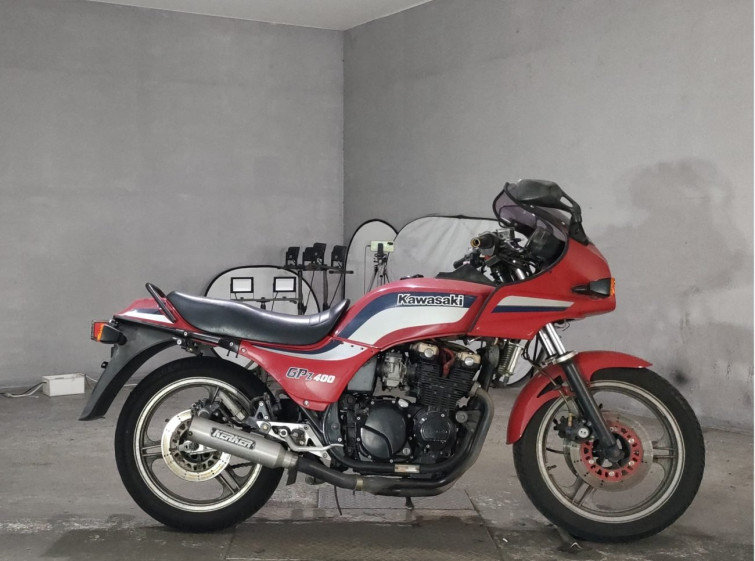 Мотоцикл Kawasaki GPZ400 з пробігом 44053 m