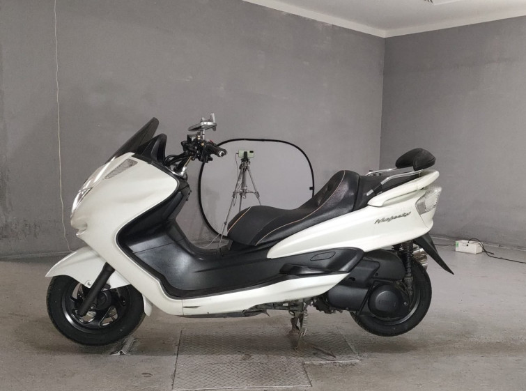 Мотоцикл Yamaha MAJESTY 250C с пробегом 42128 km