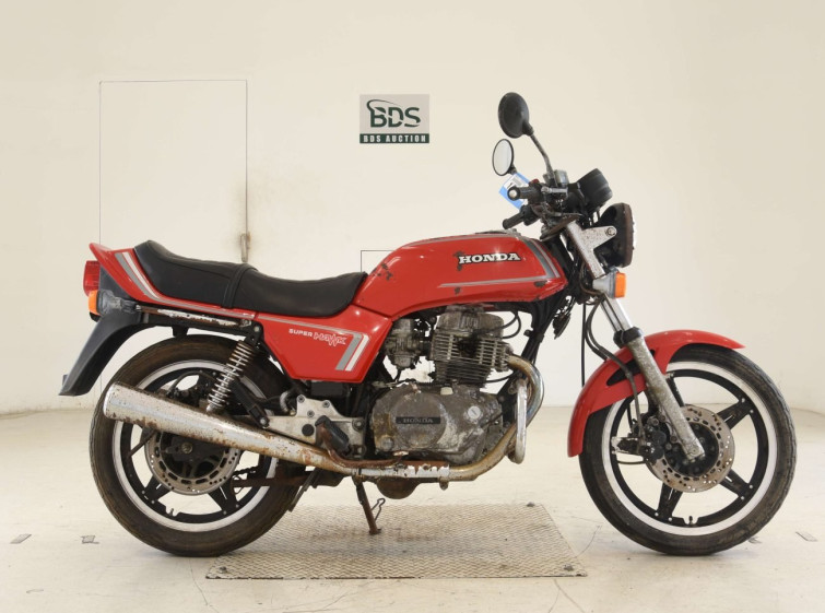 Мотоцикл Honda CB250 SUPERHAWK с пробегом 9181 km