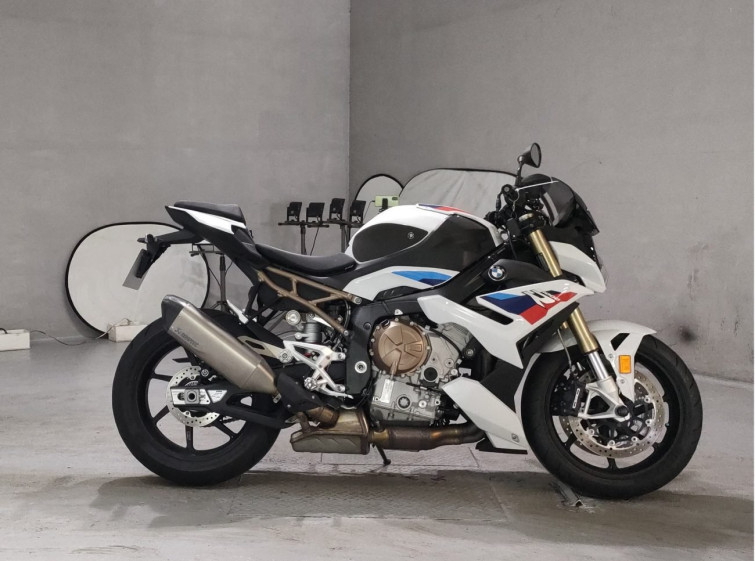 Мотоцикл BMW S1000R з пробігом 12070 km