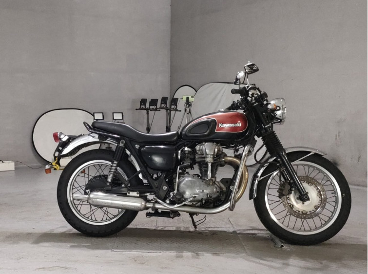 Мотоцикл Kawasaki W650 с пробегом 185787 km
