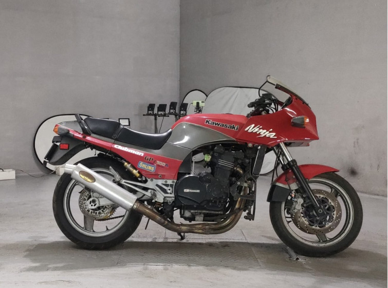 Мотоцикл Kawasaki GPZ900R з пробігом 53057 km
