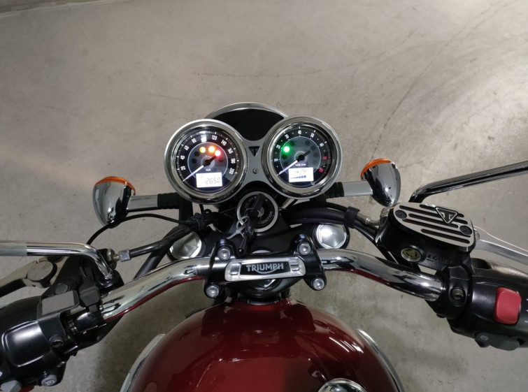 Мотоцикл Triumph T120 BONNEVILLE с пробегом 2650 km