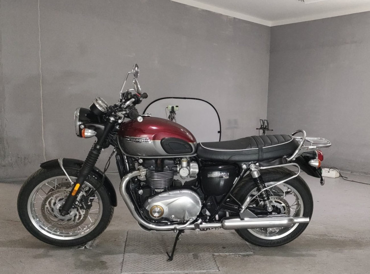 Мотоцикл Triumph T120 BONNEVILLE с пробегом 2650 km