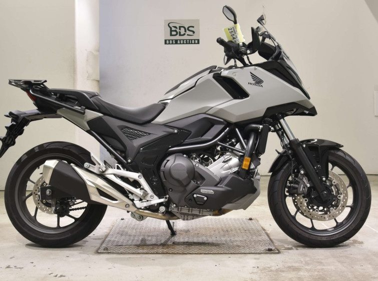 Мотоцикл Honda NC750XD с пробегом 7826 km