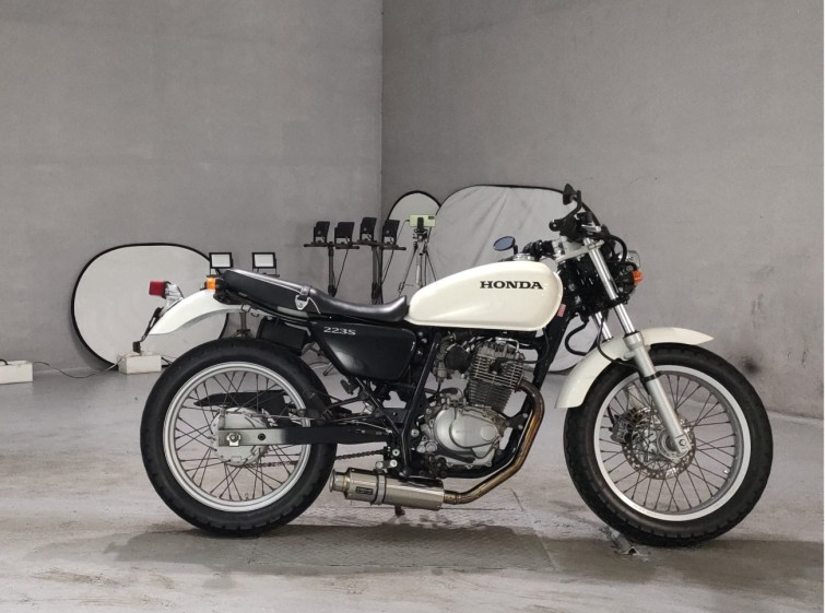 Мотоцикл Honda CB223S с пробегом 26536 km