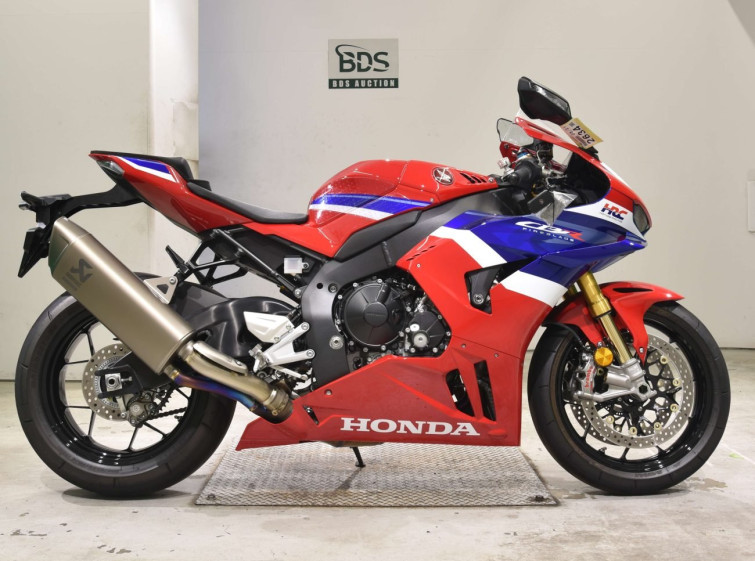 Мотоцикл Honda CBR1000RR SP с пробегом 3078 km