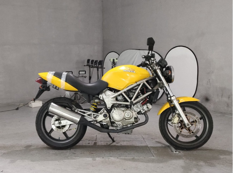 Мотоцикл Honda VTR250 с пробегом 49446 km