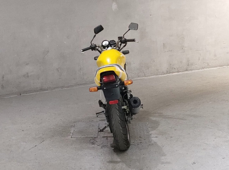 Мотоцикл Honda VTR250 с пробегом 49446 km