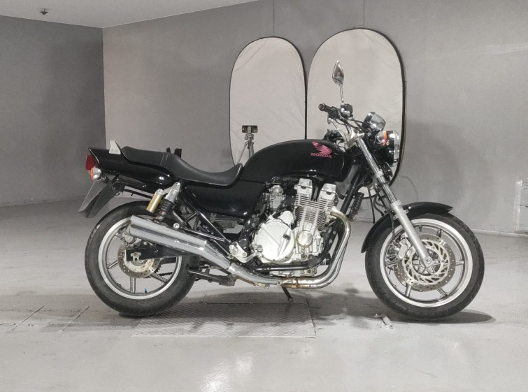 Мотоцикл Honda CB750 с пробегом 18667 km
