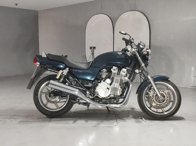 Мотоцикл Honda CB750 з пробігом 69023 km