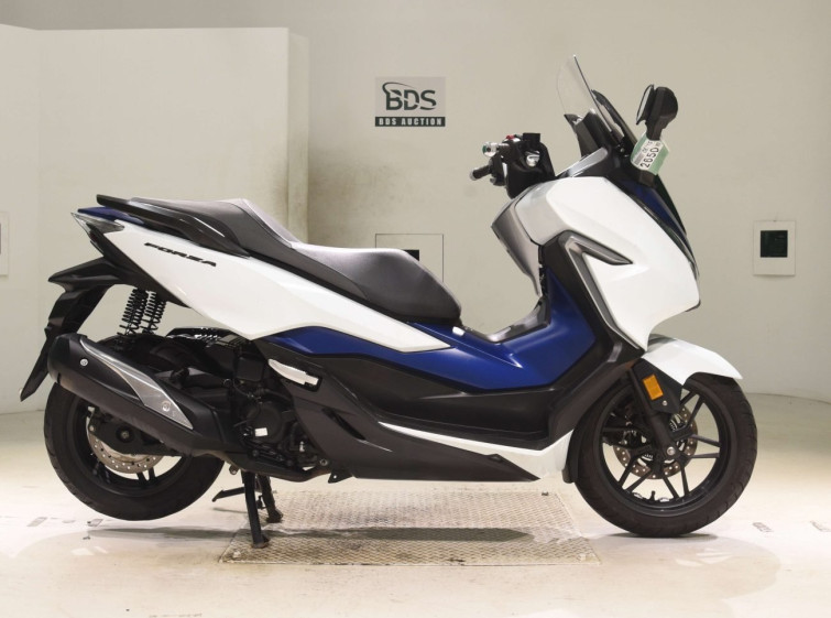Мотоцикл Honda FORZA з пробігом 29120 km