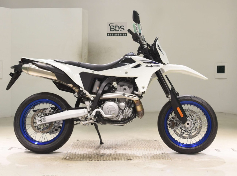 Мотоцикл Suzuki DR-Z4SM з пробігом 561 km